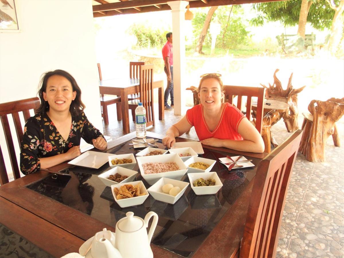 Hotel Grand Halabana Weerawila Dış mekan fotoğraf